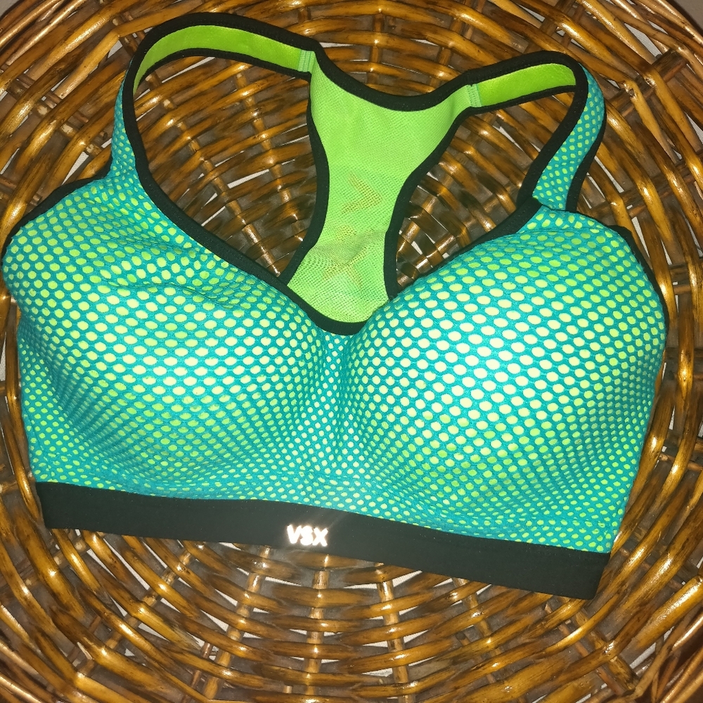 Victoria Secret Sports bra